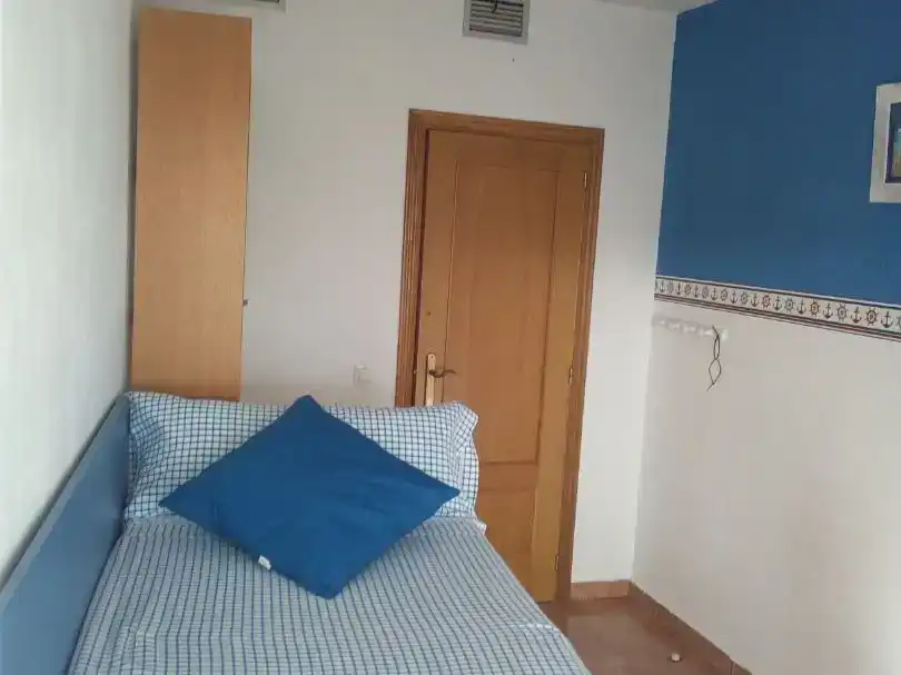 Schlafzimmer von Dachboden zur Miete in Gandia mit Klimaanlage, Möbliert und Balkon