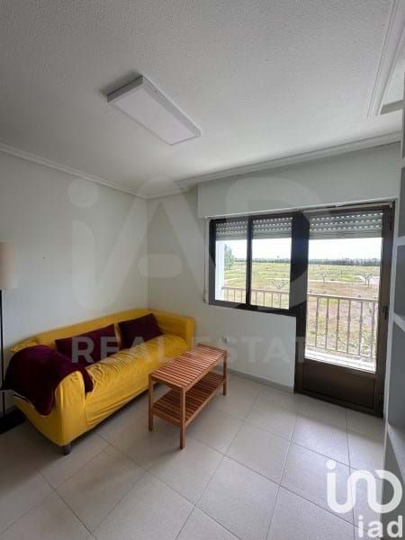 Habitación de Piso en venta en Mansilla de las Mulas con Calefacción y Terraza