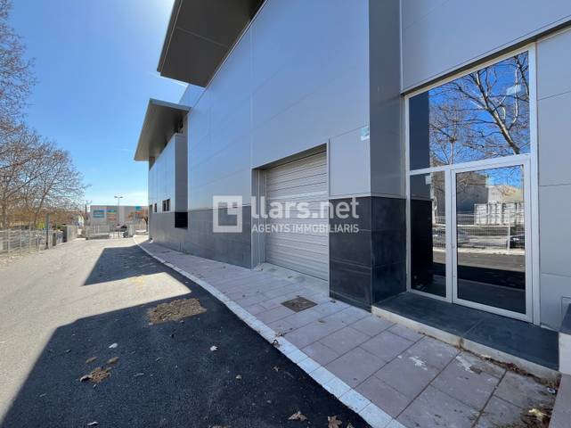 Nave industrial en Alquiler en Carrer de Guillem Rovirosa en Masia Nova -  Solicrup