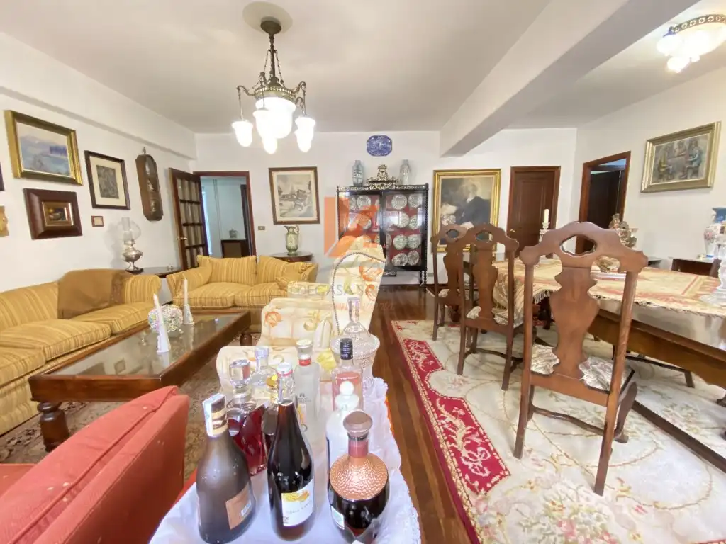 Comedor de Piso en venta en Santiago de Compostela  con Calefacción y Horno
