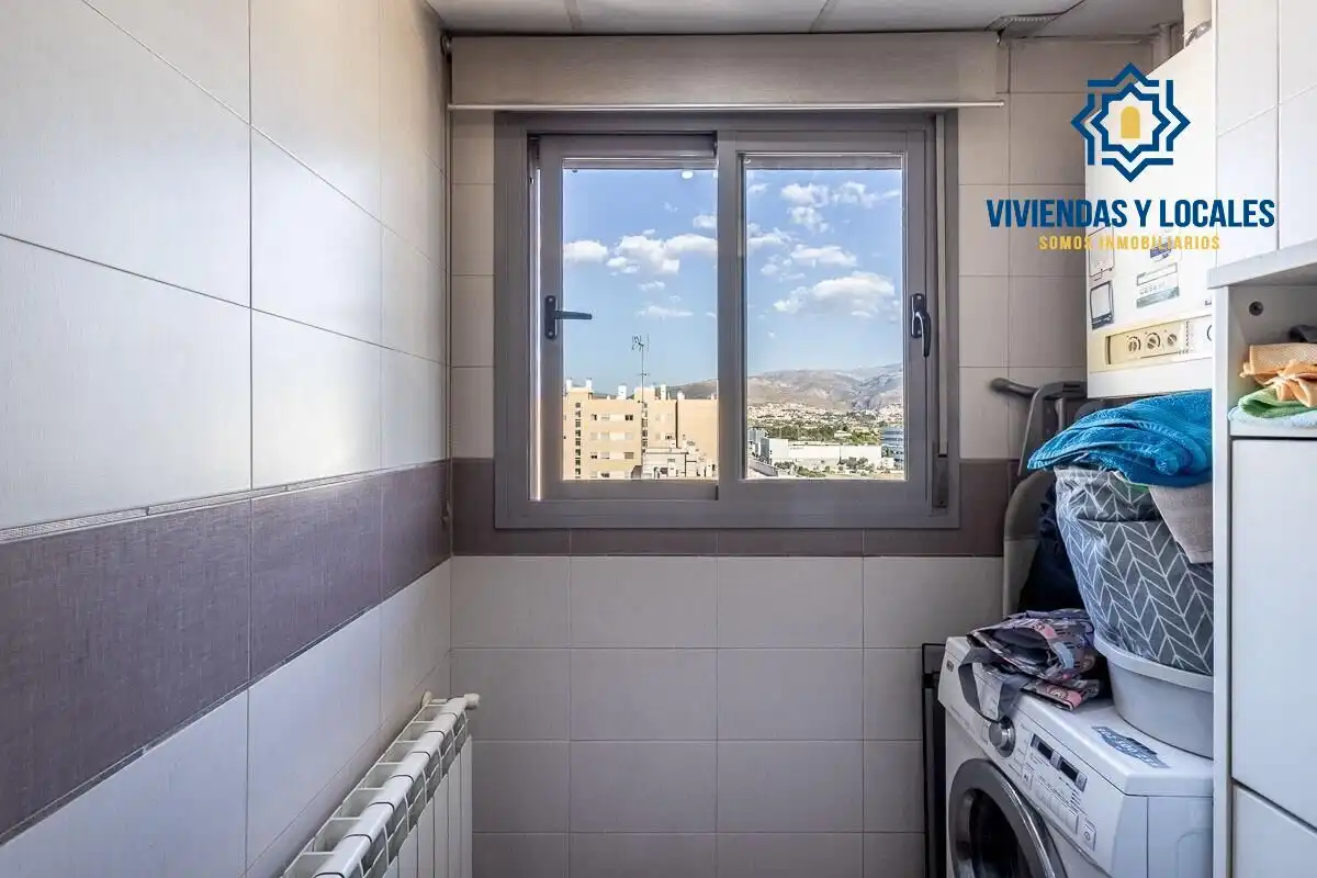 Penthouse mit Pool zum Verkauf in Avenida DE LA ILUSTRACION, imagen 12