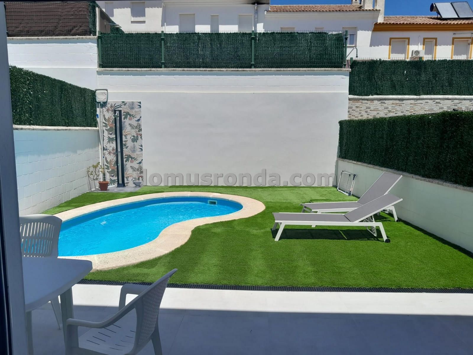 Piscina de Casa adosada en venda en Montejaque amb Calefacció i Piscina