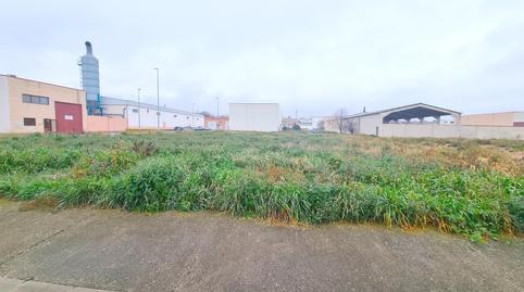 Foto 2 de Residencial en venta en Calle Madrid, Cadrete, Zaragoza