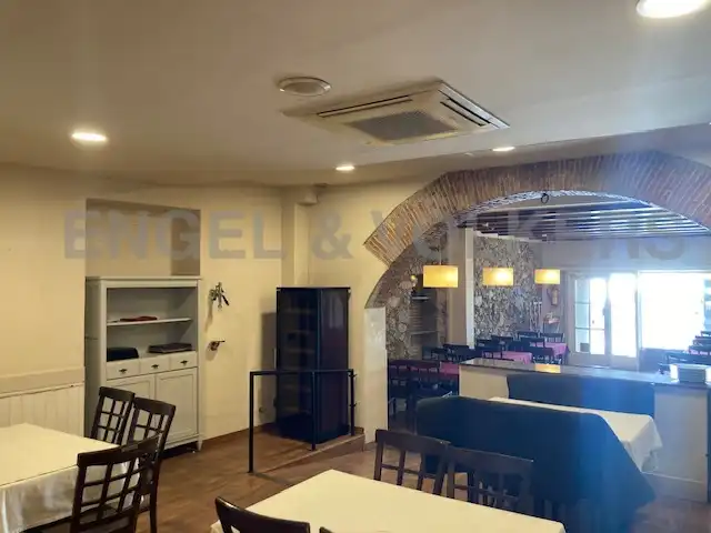 Commercial properties for sale in El Masnou  with Air Conditioner and Terrace