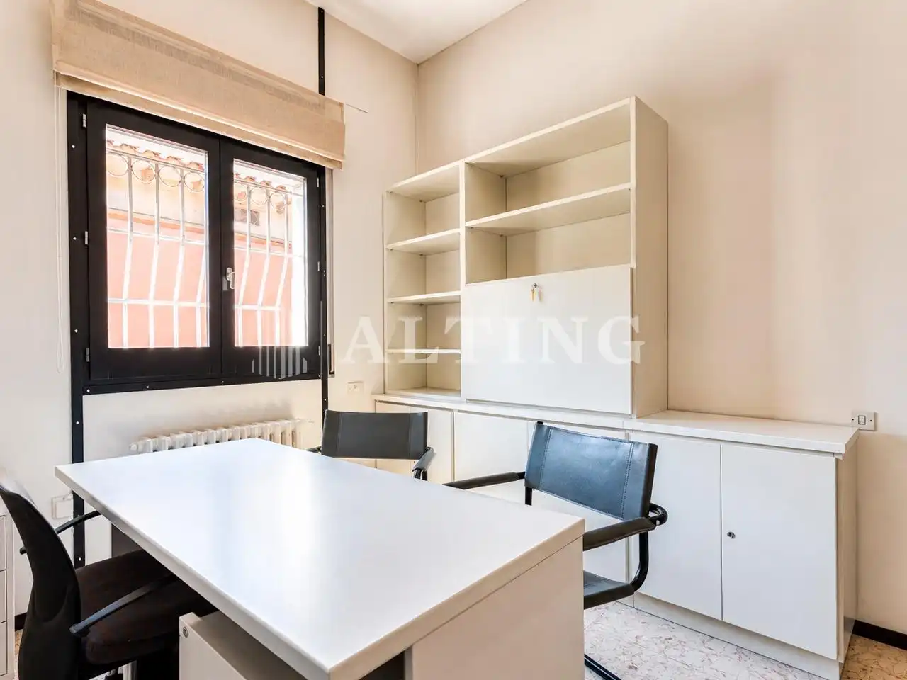 Office for rent in Barcelona  with Heating and Furnished