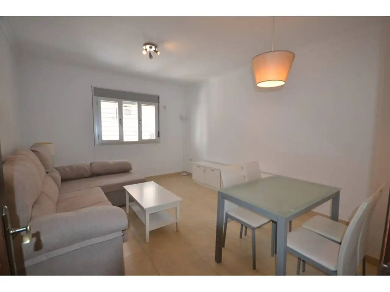 Flat for sale in Calle Jerez 1, imagen 2