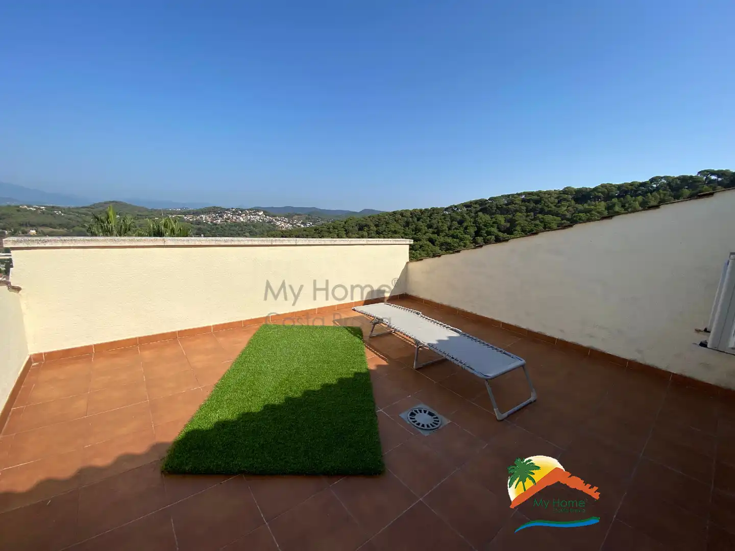 Terrassa de Casa adosada en venda en Blanes amb Aire condicionat, Calefacció i Jardí privat