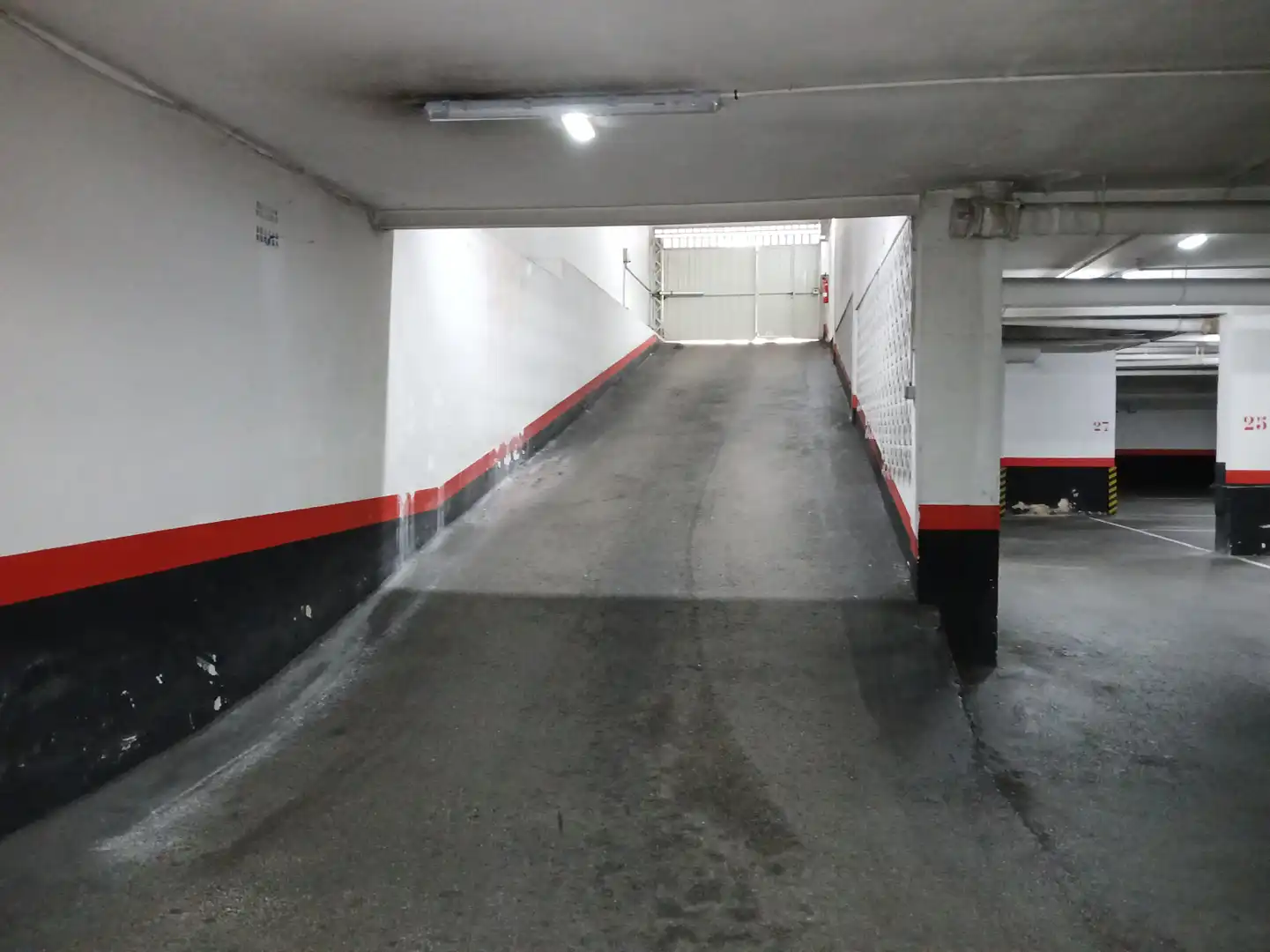 Aparcament de Garatge en venda en Gijón 