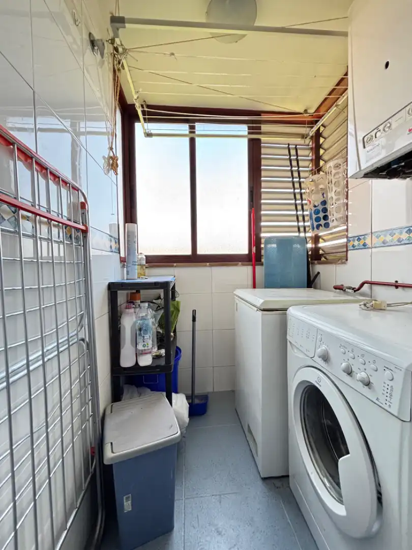 Badezimmer von Wohnung zum Verkauf in Majadahonda mit Klimaanlage, Heizung und Privatgarten