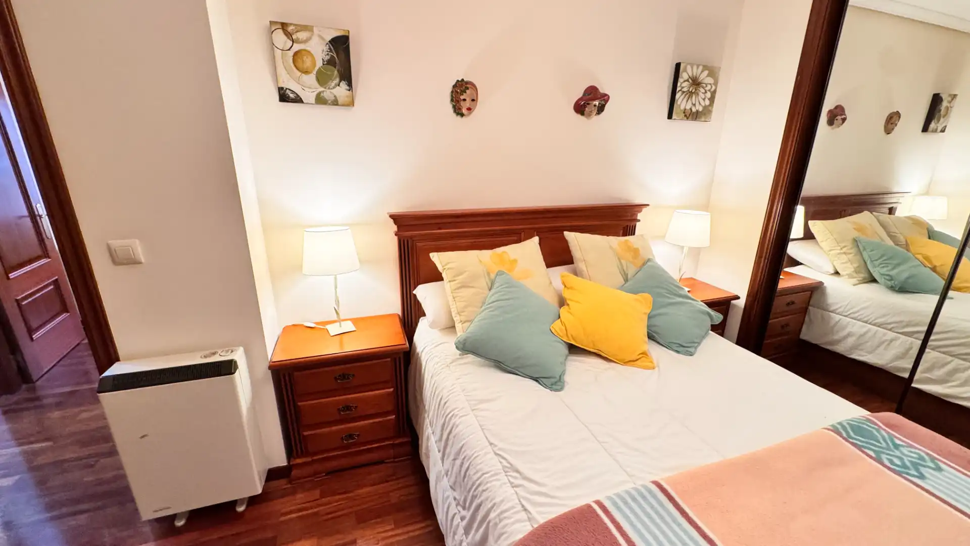 Schlafzimmer von Wohnung zum Verkauf in Arteixo mit Heizung, Parkett und Terrasse