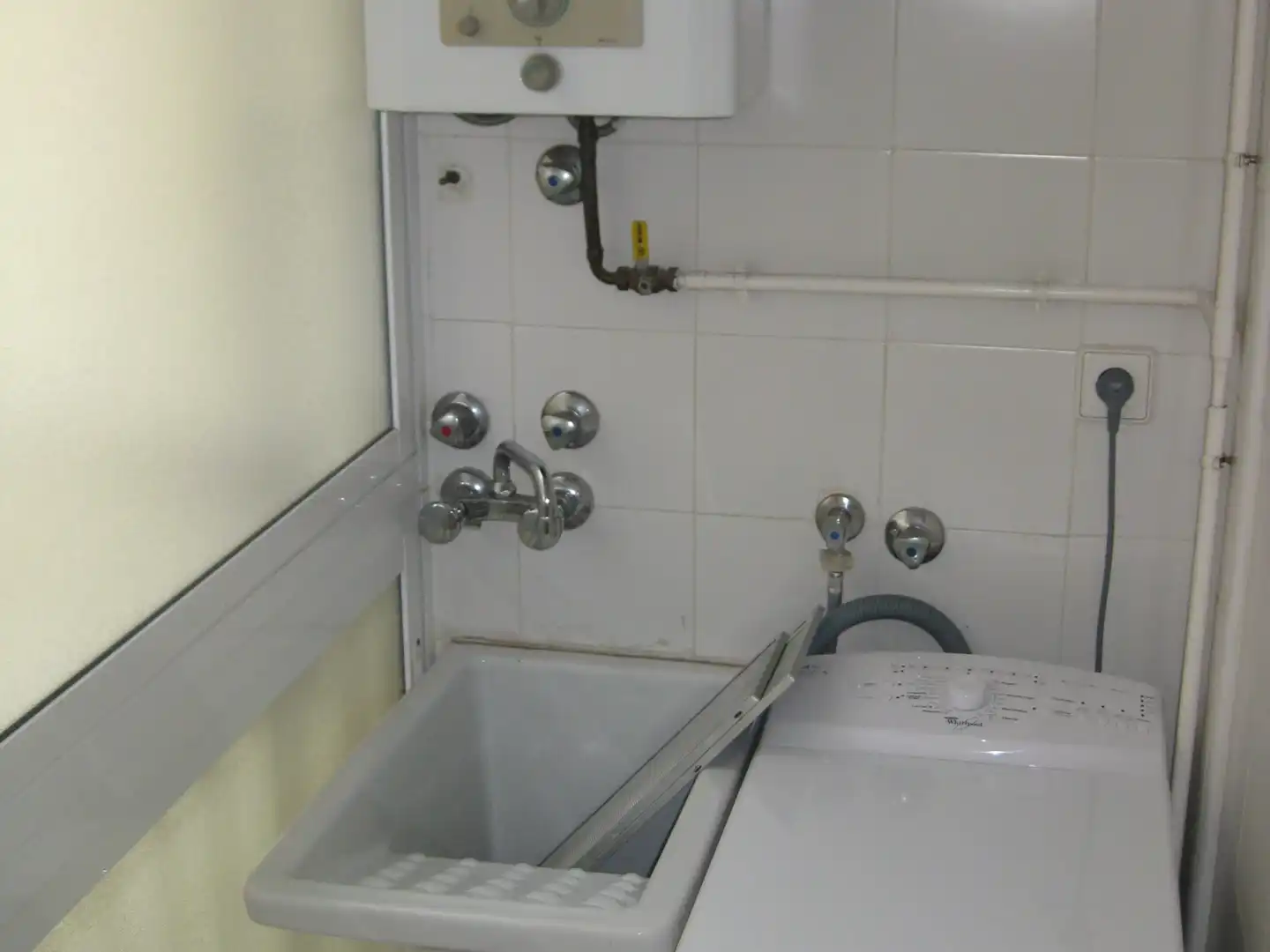 Badezimmer von Wohnung zur Miete in Sur