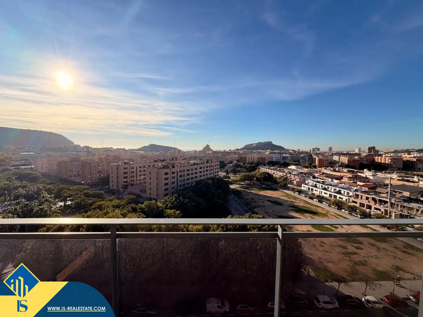 Exterior view of Duplexes for sale in Alicante / Alacant  with Terrace, Furnished and Community pool