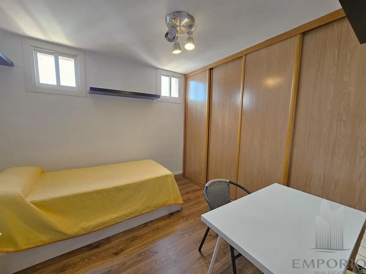 Flat for rent in Del Espejo, Palacio