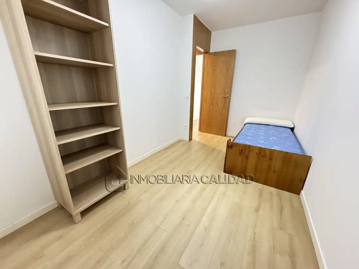Flat for rent in Burgos  with Heating and Furnished