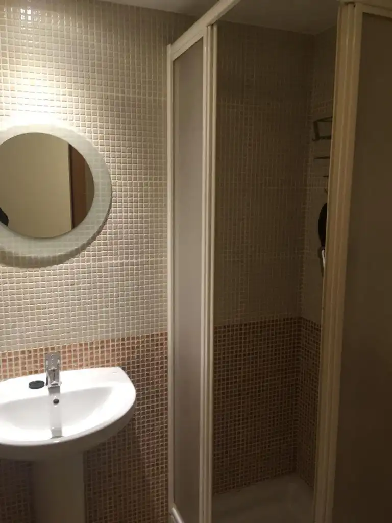 Baño de Piso en venta en Girona