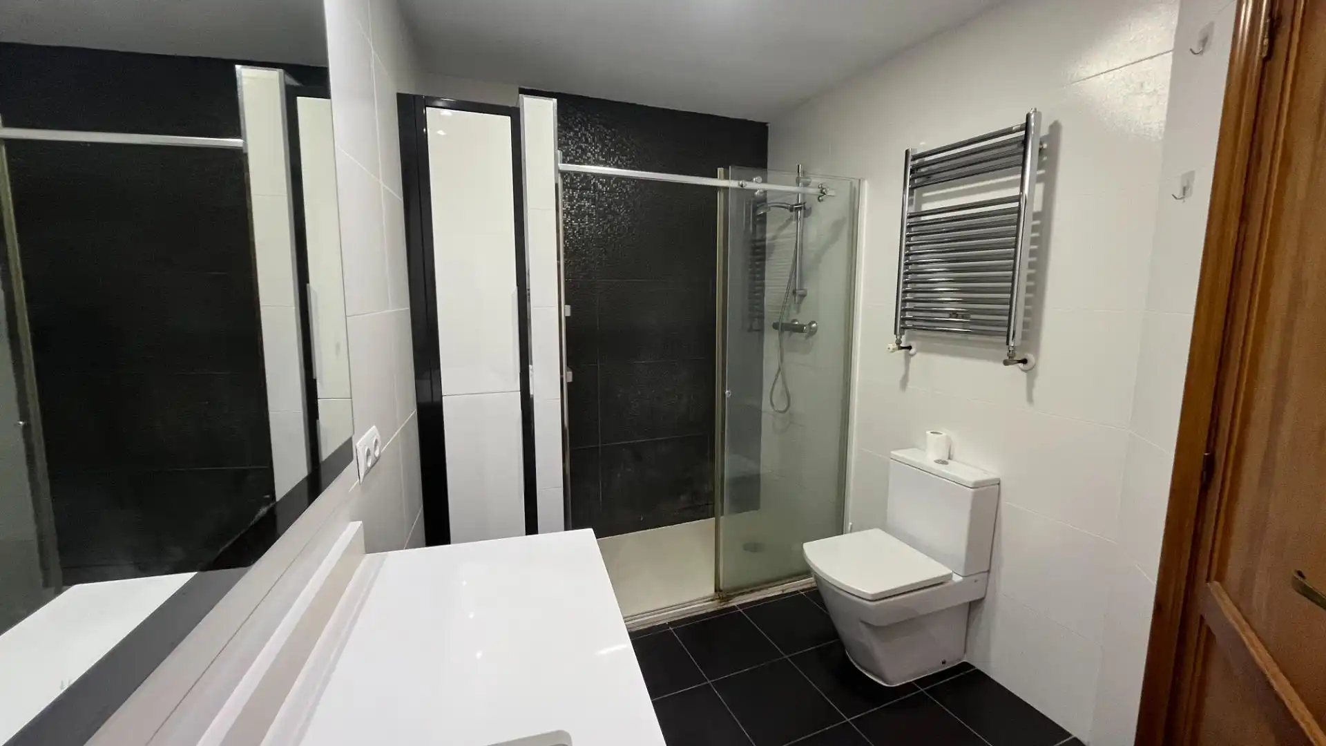 Badezimmer von Dachboden zur Miete in El Puig de Santa Maria mit Klimaanlage, Heizung und Terrasse