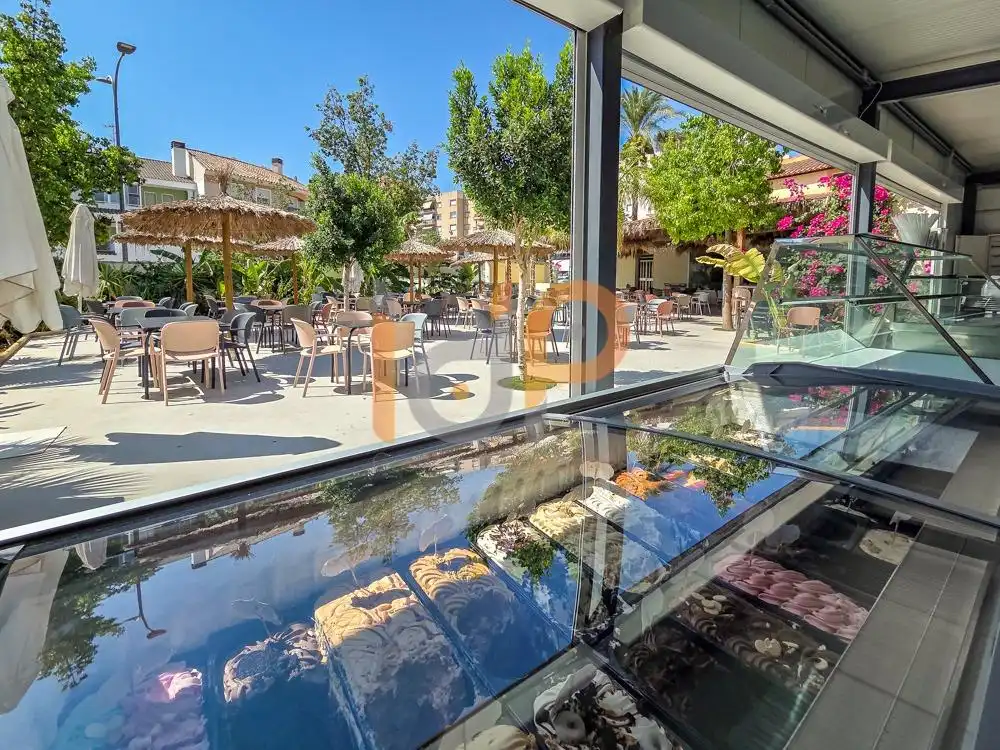Terraza de Local de alquiler en Huércal-Overa con Aire acondicionado y Amueblado