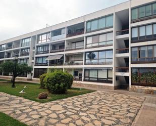 Vista exterior de Pis en venda en Cambrils amb Aire condicionat, Terrassa i Moblat