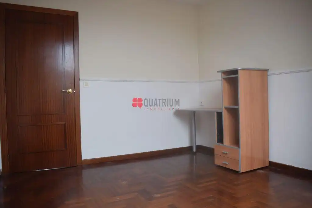 Dormitori de Dúplex en venda en A Coruña Capital  amb Calefacció i Traster