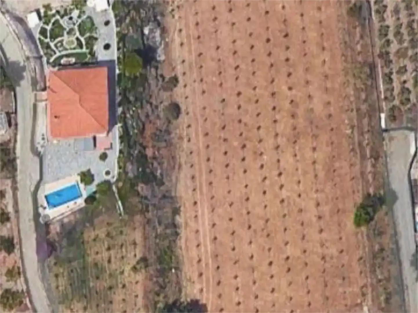 Piso en venta en Vélez-Málaga con Piscina y Balcón