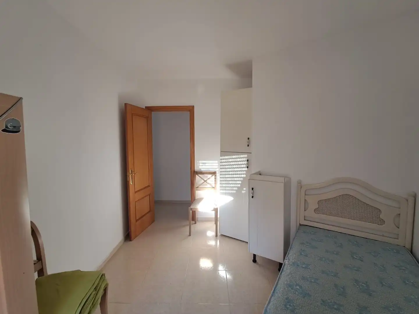 Habitación de Piso de alquiler en Coín con Aire acondicionado, Amueblado y Horno