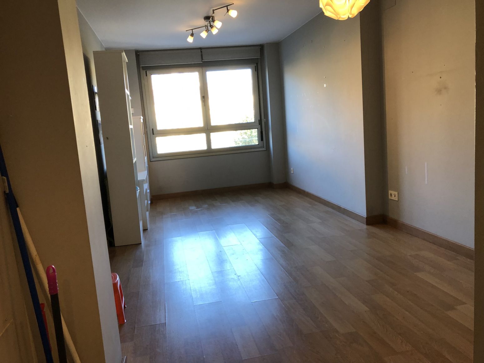 Bedroom of Flat for sale in Oviedo   with Heating, Private garden and Parquet flooring