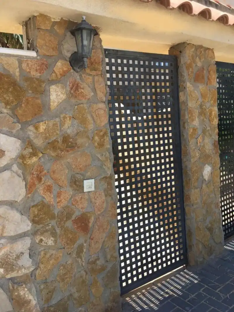Xalet amb jardí en venda a Las Majadas-Las Molinetas-Labradorcico, imagen 4