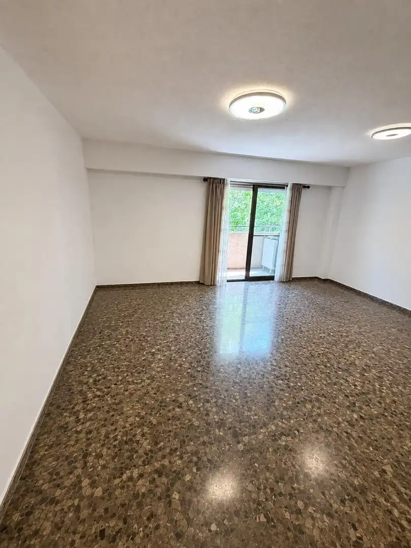 Living room of Flat for sale in Valencia  with Balcony