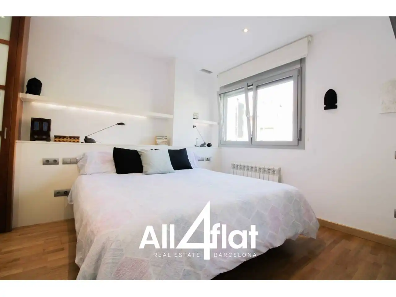 Habitación de Casa o chalet de alquiler en L'Hospitalet de Llobregat con Aire acondicionado, Calefacción y Jardín privado
