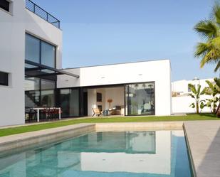 Piscina de Casa o xalet en venda en Conil de la Frontera amb Aire condicionat, Terrassa i Piscina