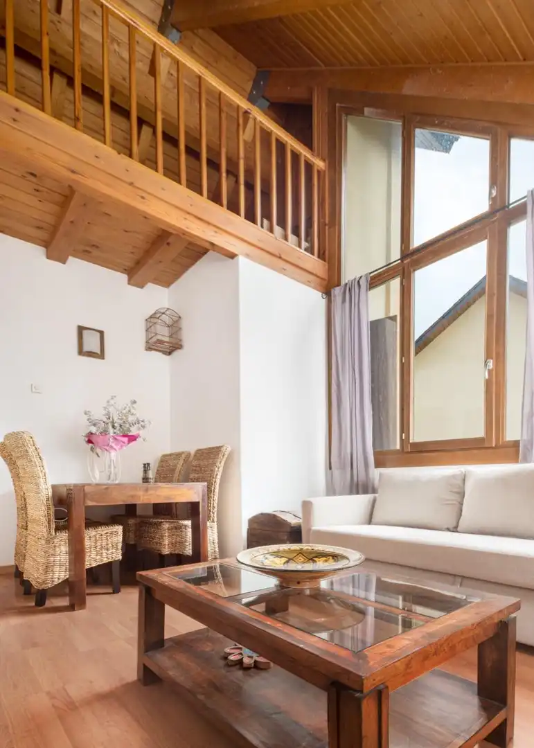 Wohnzimmer von Dachboden zur Miete in Villanúa, Huesca