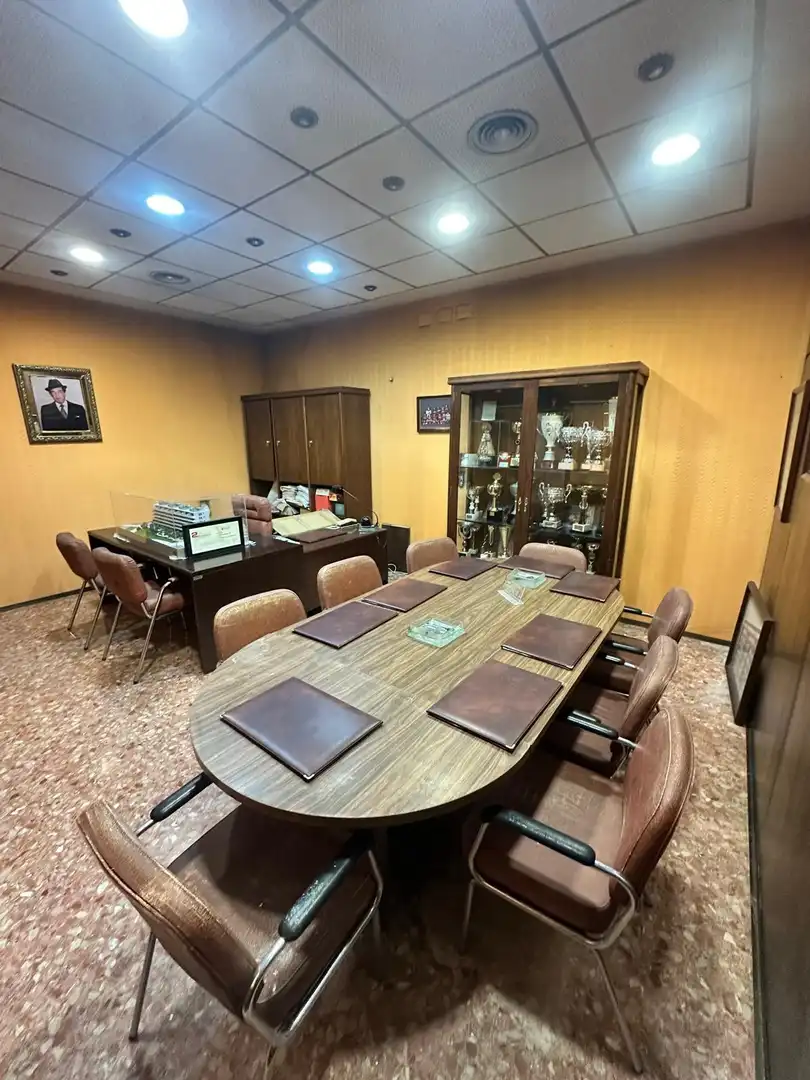 Commercial properties for sale in Torrent  with Air Conditioner and Furnished