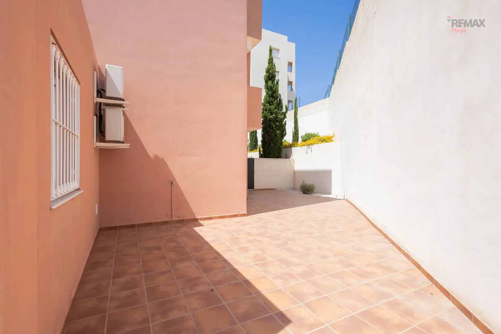 Vivienda con piscina en venta en Calle Islas Canarias, imagen 44