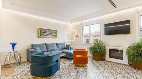 Piso Excelentes de 4 dormitorios en venta en Eixample Derecho, Barcelona, image 4