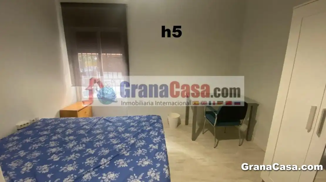 Habitación de Piso de alquiler en Granada con Amueblado