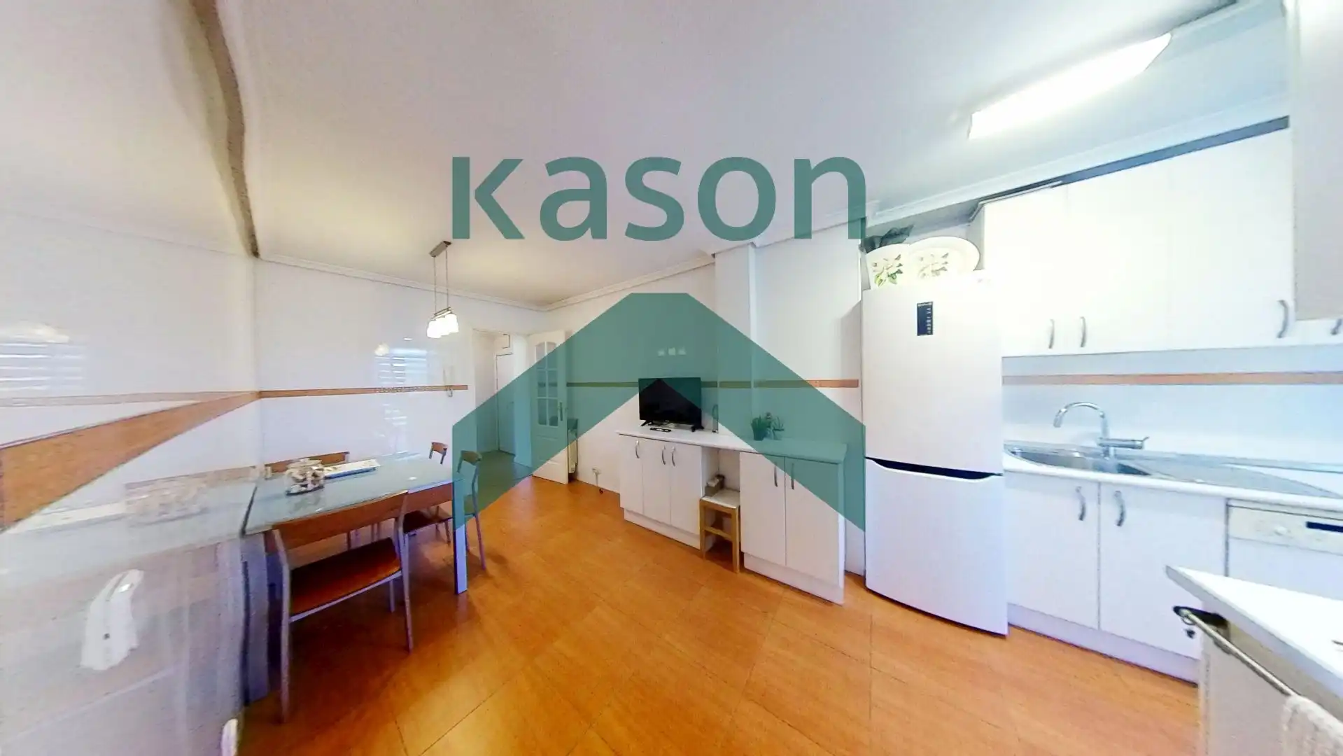 Kitchen of Flat for sale in Madrid  with Heating and Storage room