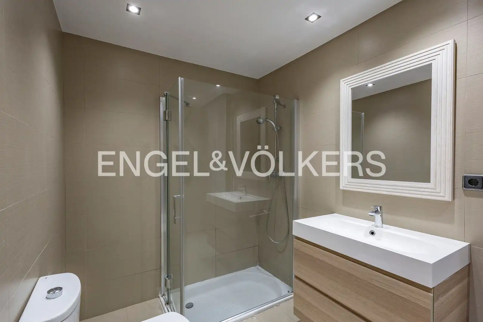 Baño de Casa o chalet de alquiler en Collbató con Aire acondicionado, Calefacción y Jardín privado