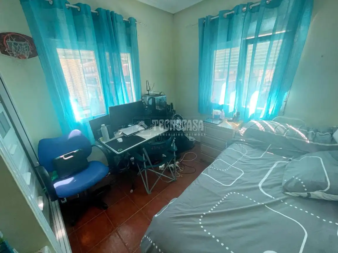 Schlafzimmer von Wohnung zum Verkauf in Madrid mit Klimaanlage, Heizung und Terrasse
