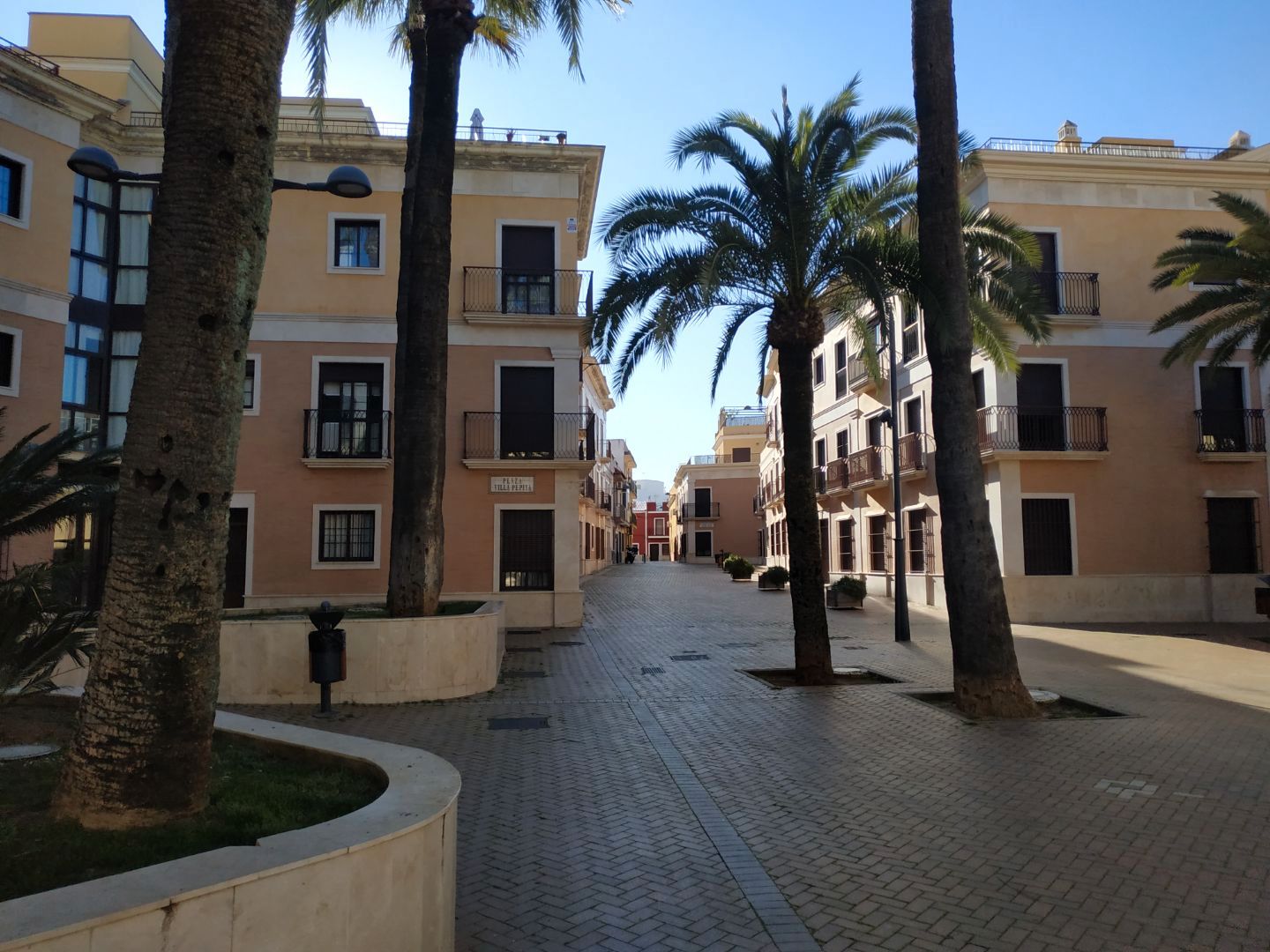 Vista exterior de Garatge de lloguer en Dos Hermanas