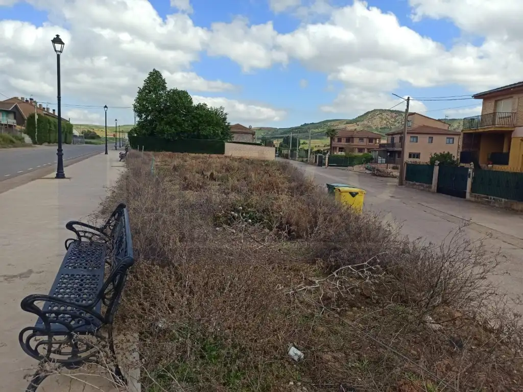 Wohnbaugrundstück zum Verkauf in Hormilla, imagen 2