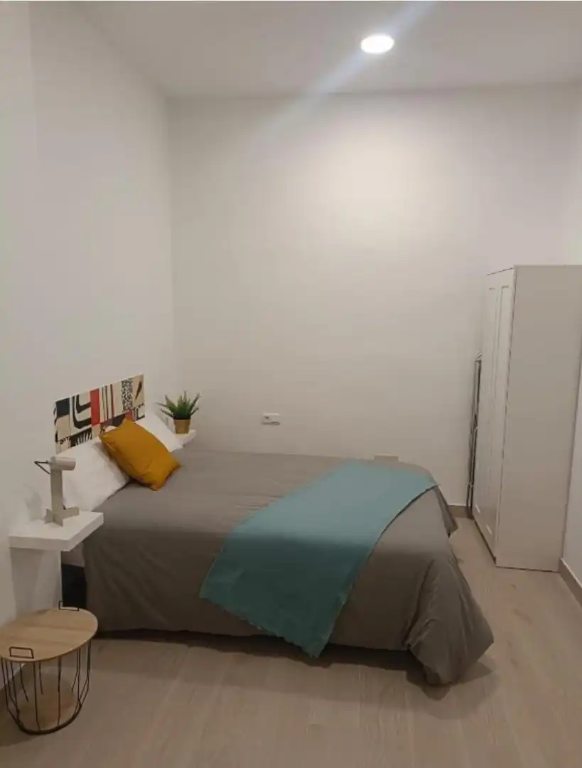 Dormitori de Estudi de lloguer en Málaga amb Moblat