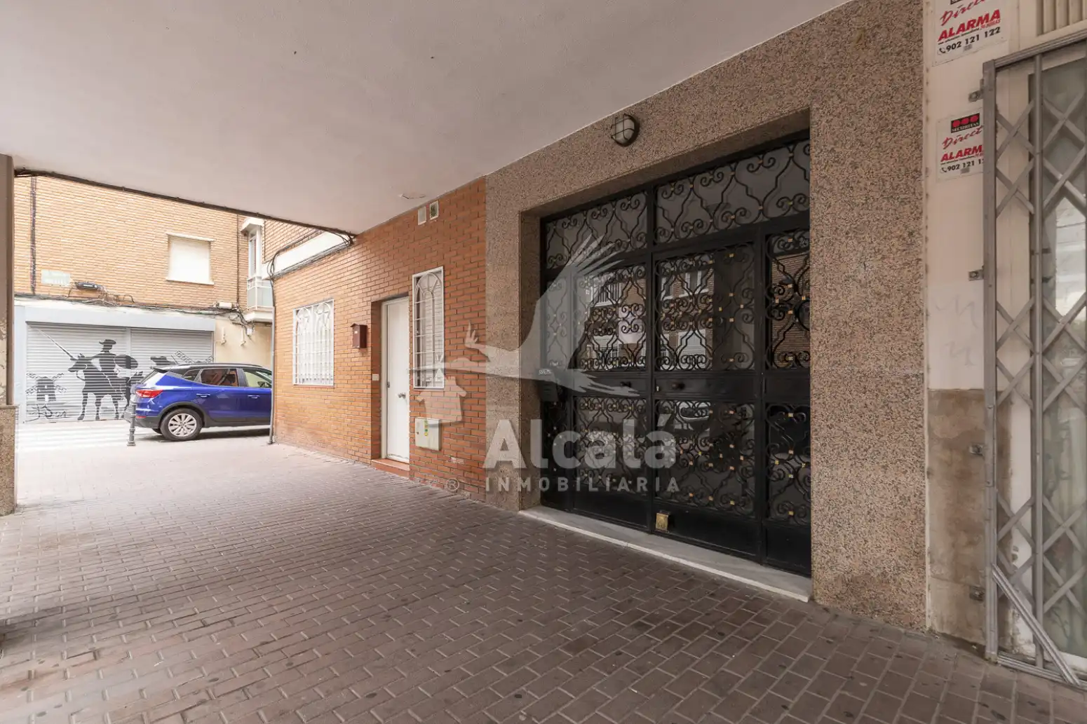Vista exterior de Piso en venta en Alcalá de Henares con Calefacción, Parquet y Terraza