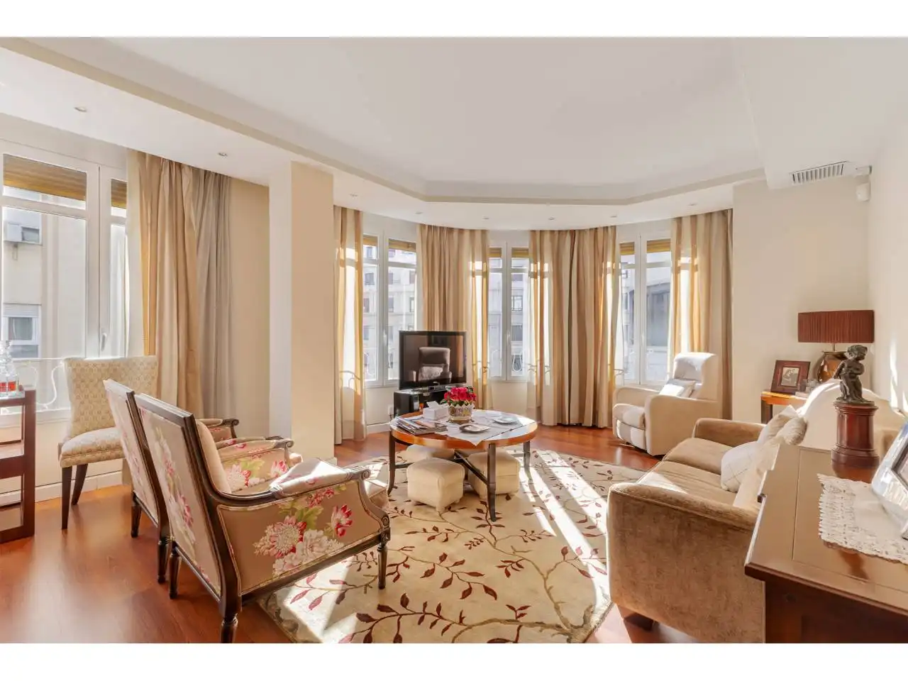 Piso con ascensor en venta en Calle Padilla, imagen 2