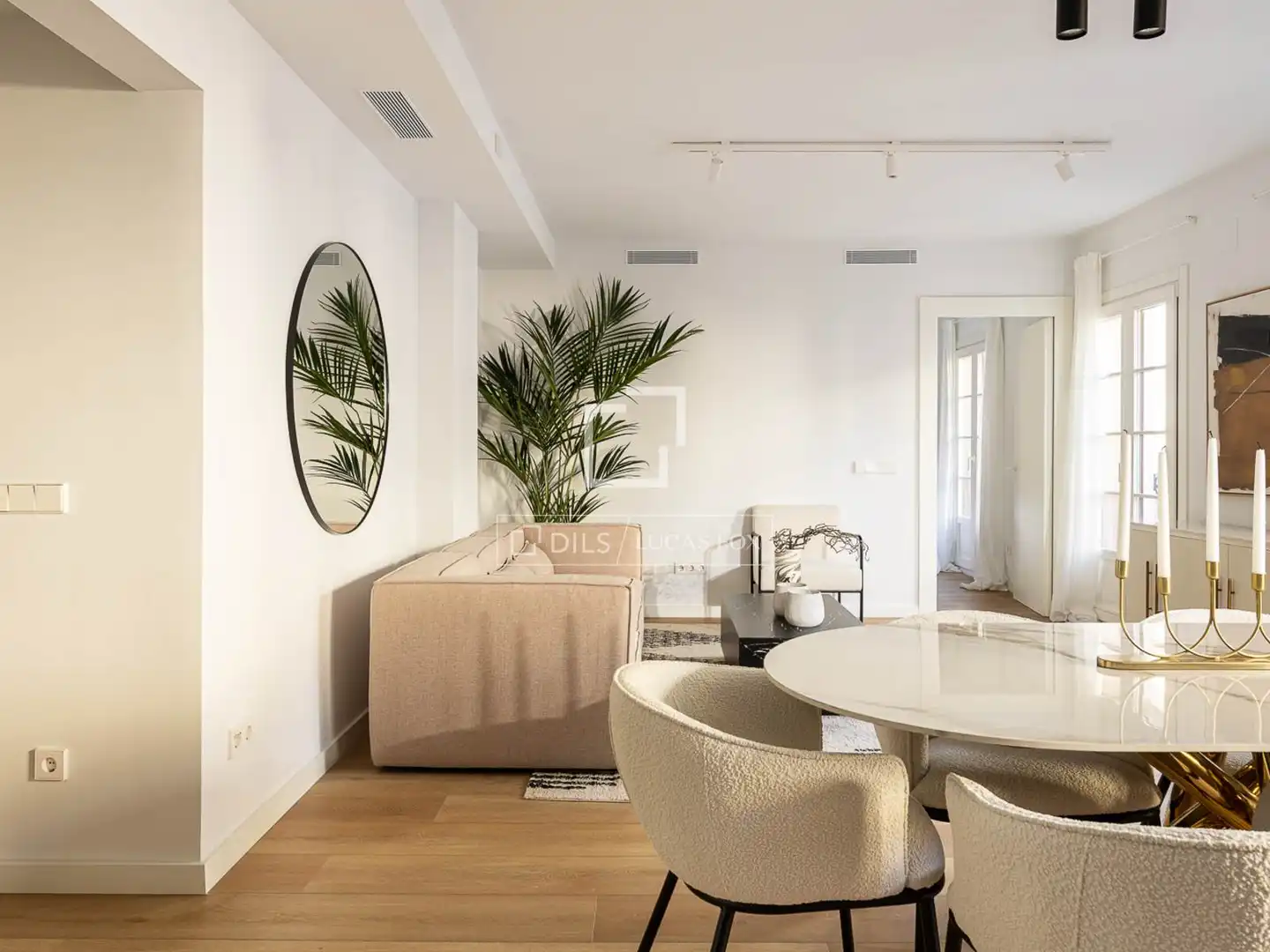 Sala de estar de Piso en venta en Barcelona con Aire acondicionado, Terraza y Piscina