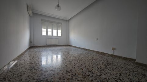 Foto 2 de Piso en venta en Don Benito, Badajoz