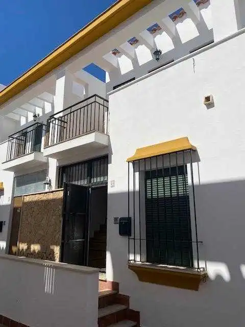 Vista exterior de Piso en venta en Isla Cristina
