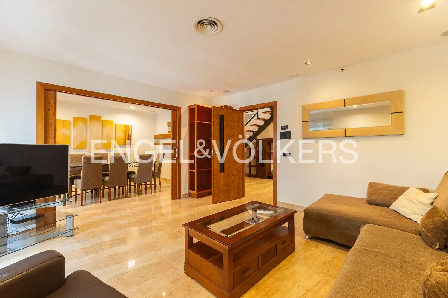 Maisonette zur Miete in Valencia mit Klimaanlage, Heizung und Parkett