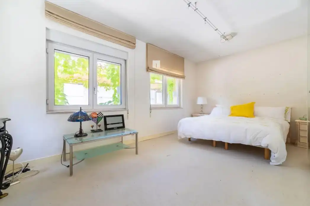 Habitación de Casa o chalet en venta en Madrid con Aire acondicionado, Calefacción y Jardín privado