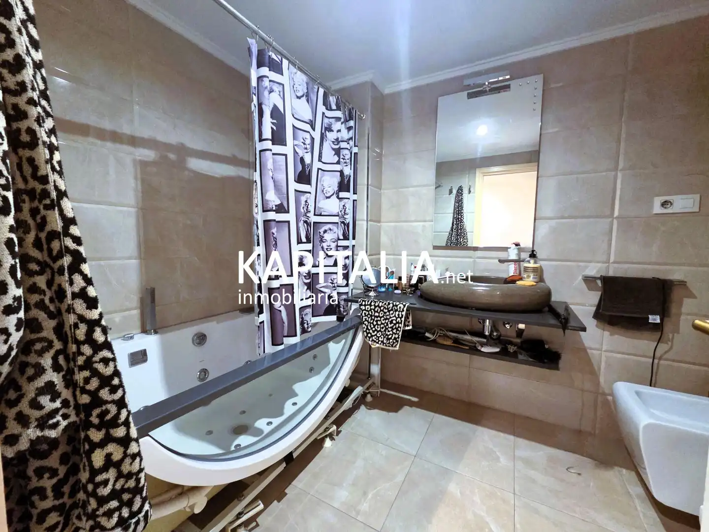Bathroom of Flat for sale in Santa Ana  