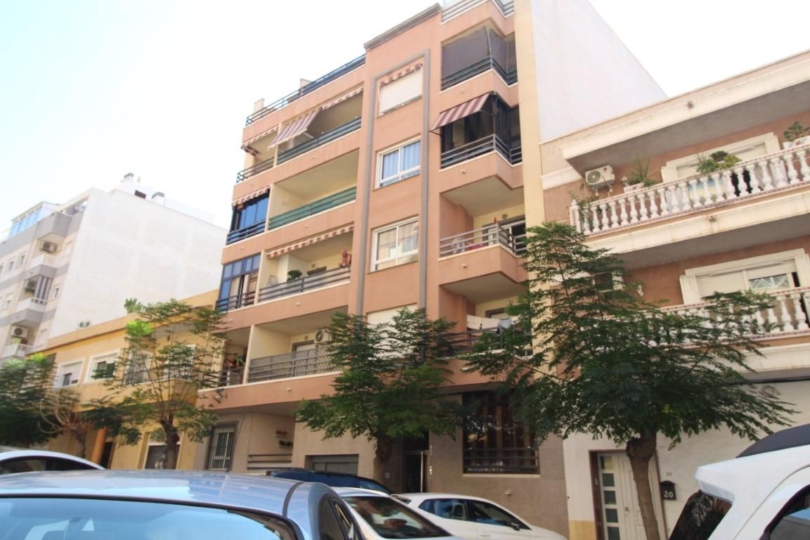 Exterior view of Apartment for sale in Torrevieja  with Air Conditioner, Heating and Terrace